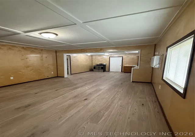 image of 1202 W Division St, Henryetta, OK 74437 | MLS# 2616442