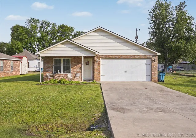 Homes for sale in Inola, OK | 205 1st St Se, Inola, OK 74036 | MLS# 2616518