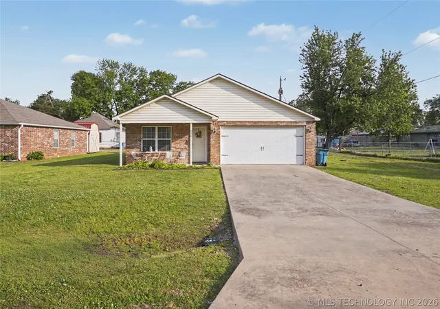 Homes for sale in Inola, OK | 205 1st St Se, Inola, OK 74036 | MLS# 2616518