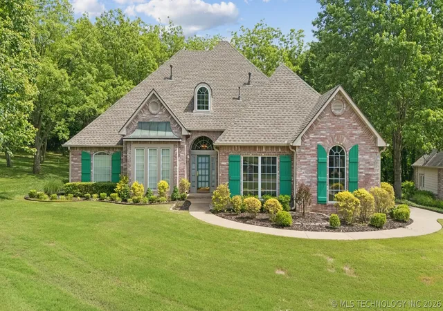 Homes for sale in Catoosa, OK | 201 W Deer Valley Dr, Catoosa, OK 74015 | MLS# 2614207