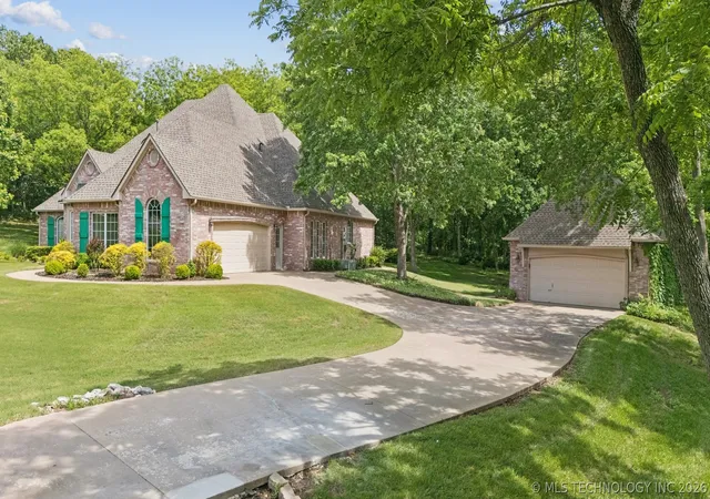 Homes for sale in Catoosa, OK | 201 W Deer Valley Dr, Catoosa, OK 74015 | MLS# 2614207