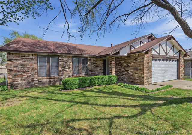 Homes for sale in Wagoner, OK | 1204 Sw 12Th Pl, Wagoner, OK 74467 | MLS# 2616542