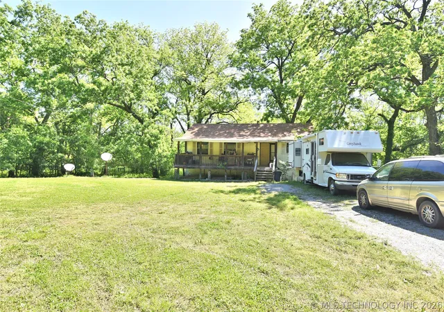 Homes for sale in Catoosa, OK | 17365 Redbud Dr, Catoosa, OK 74015 | MLS# 2616439