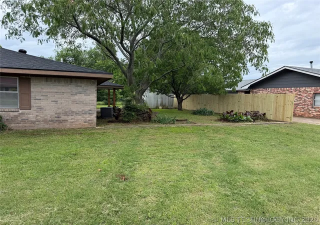 Homes for sale in Madill, OK | 1303 Twin Lakes, Madill, OK 73446 | MLS# 2616591