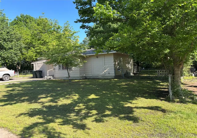 Photo 3 of Single family home for sale at 606 Marietta St, Muskogee, OK 74401 | MLS# 2616598 | Listing updated on 2026-09-17