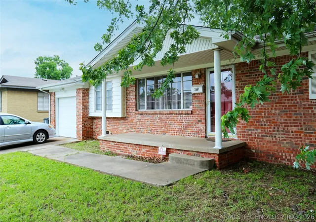 3rd image of 2861 S 66Th Pl E, Tulsa, OK 74129 | MLS# 2616287