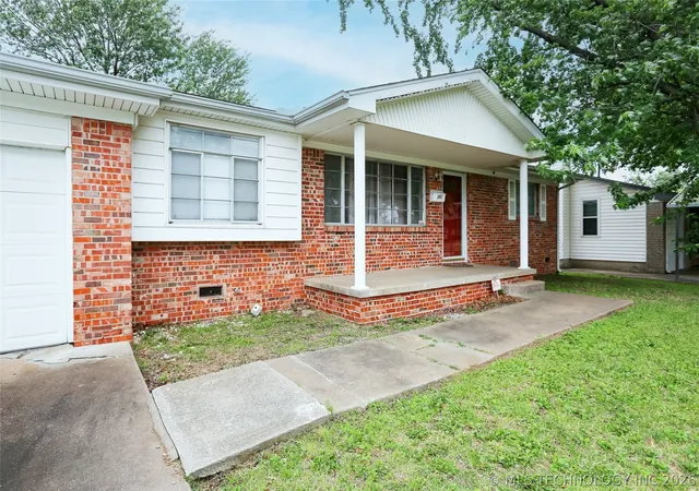 5th image of 2861 S 66Th Pl E, Tulsa, OK 74129 | MLS# 2616287