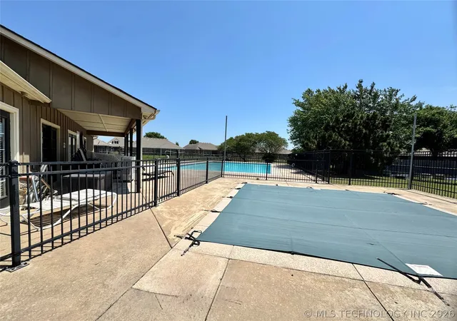 Homes for sale in Owasso, OK | 14901 E 87th Pl N, Owasso, OK 74055 | MLS# 2615945
