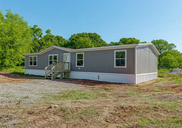 Homes for sale in Wynnewood, OK | 8788 Hwy 77 N, Wynnewood, OK 73098 | MLS# 2616431