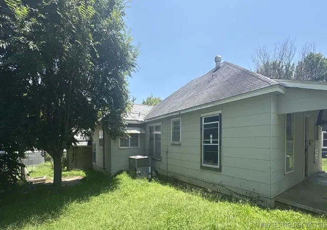 16th image of 401 N Vine Ave, Cleveland, OK 74020 | MLS# 2616635