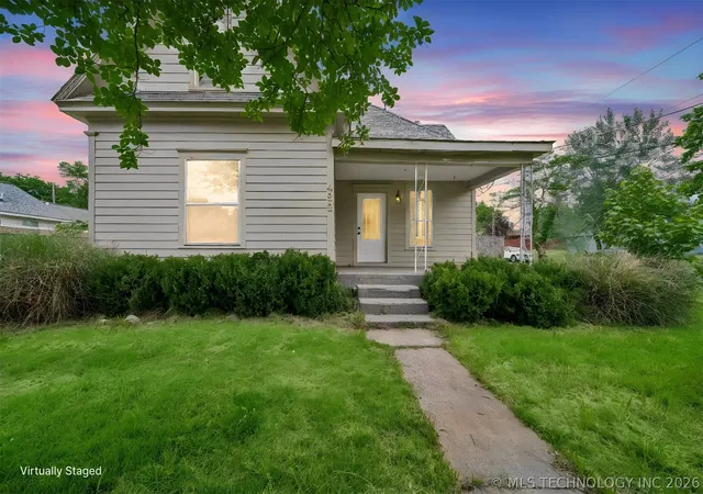 Homes for sale in Coweta, OK | 422 S Bristow Ave, Coweta, OK 74429 | MLS# 2616501