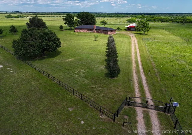 2nd image of 11252 S Hwy 377, Kingston, OK 73439 | MLS# 2616040