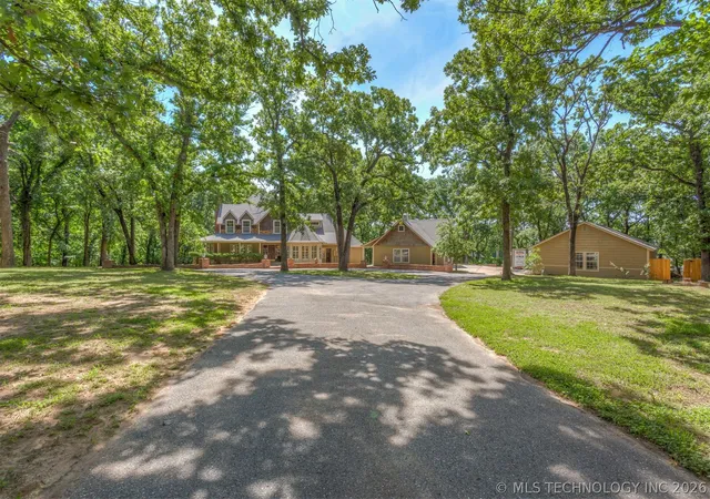2nd image of 524 E 118th St S, Jenks, OK 74037 | MLS# 2615982