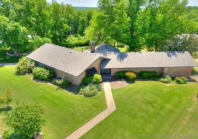 Photo 2 of Single family home for sale at 1420 E Fairview Ave, Sapulpa, OK 74066 | MLS# 2616334 | Listing updated on 2026-08-20