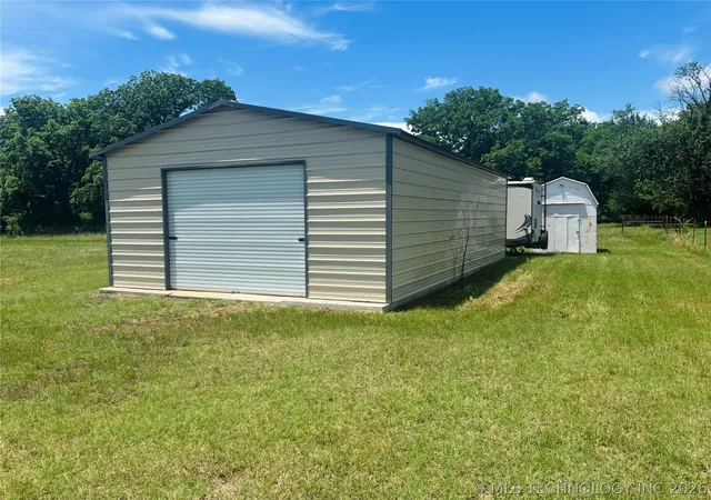Photo 3 of Manufactured home for sale at 5849 S Bullard Chapel, Tishomingo, OK 73460 | MLS# 2615894 | Listing updated on 2026-08-20