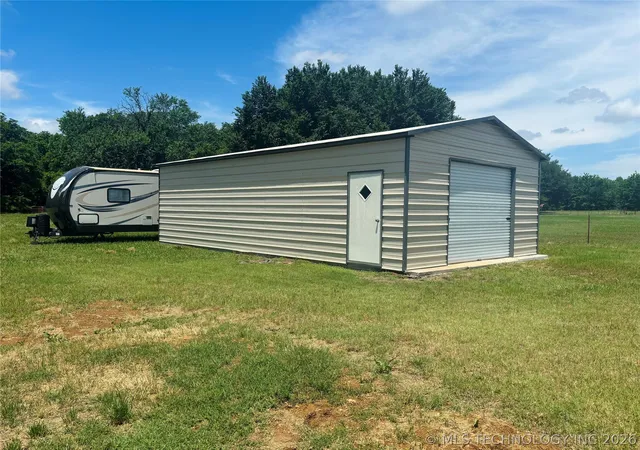 Photo 4 of Manufactured home for sale at 5849 S Bullard Chapel, Tishomingo, OK 73460 | MLS# 2615894 | Listing updated on 2026-08-20
