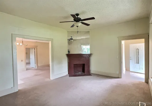 Photo 4 of Single family home for sale at 414 W 7th Street, Chelsea, OK 74016 | MLS# 2616624 | Listing updated on 2026-10-01