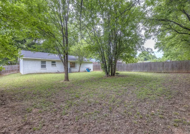 Homes for sale in Bristow, OK | 1119 S Oak St, Bristow, OK 74010 | MLS# 2616509