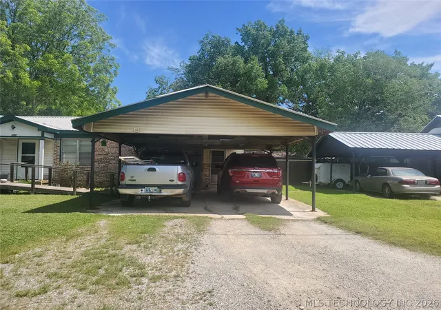 2nd image of 204 Curtis, Calera, OK 74730 | MLS# 2616793