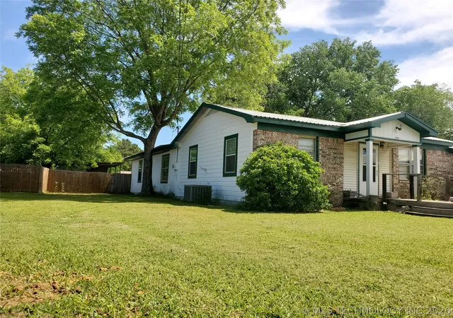 3rd image of 204 Curtis, Calera, OK 74730 | MLS# 2616793