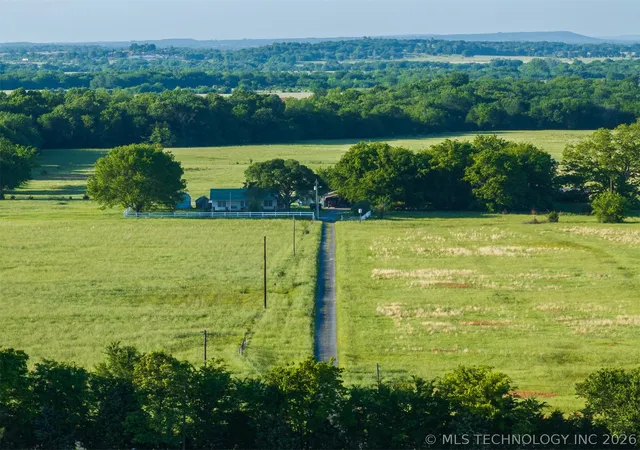 Homes for sale in Porum, OK | 5874 E 273rd St S, Porum, OK 74455 | MLS# 2616679