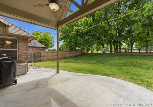 3rd image of 11008 S Sycamore St, Jenks, OK 74037 | MLS# 2615439