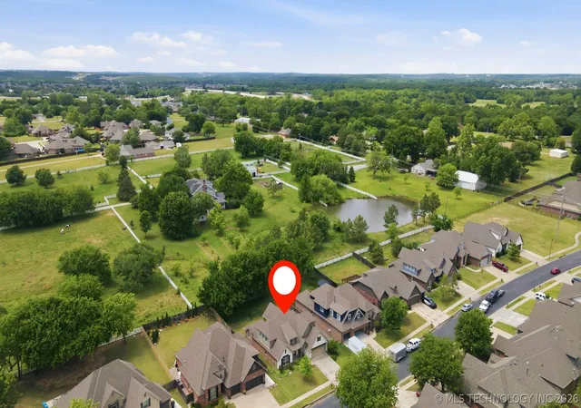 5th image of 11008 S Sycamore St, Jenks, OK 74037 | MLS# 2615439