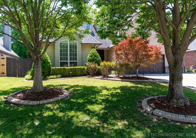 Homes for sale in Broken Arrow, OK | 3813 W Broadway St, Broken Arrow, OK 74012 | MLS# 2616680