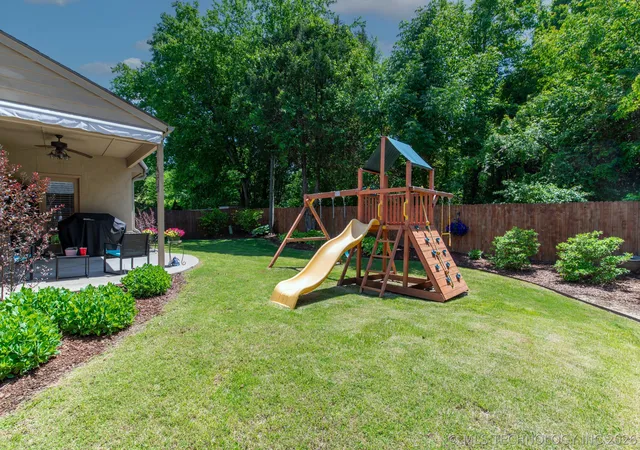 Homes for sale in Broken Arrow, OK | 3813 W Broadway St, Broken Arrow, OK 74012 | MLS# 2616680