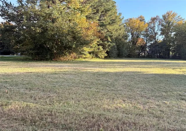 2nd image of 12816 E 127th St S, Broken Arrow, OK 74011 | MLS# 2616912
