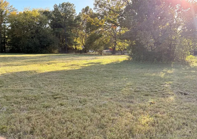 3rd image of 12816 E 127Th St S, Broken Arrow, OK 74011 | MLS# 2616912