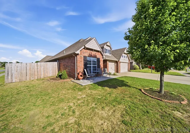 Homes for sale in Glenpool, OK | 13633 S Kenosha Ave, Glenpool, OK 74033 | MLS# 2616803