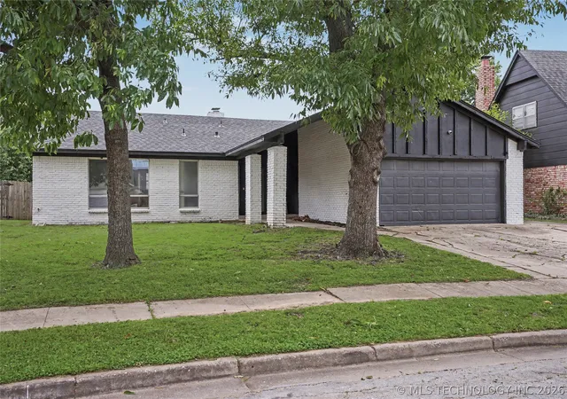 Homes for sale in Tulsa, OK | 10214 E 24Th St, Tulsa, OK 74129 | MLS# 2616859