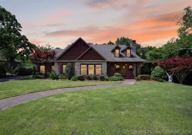 Photo 3 of Single family home for sale at 308 Waterford St, Catoosa, OK 74015 | MLS# 2617038 | Listing updated on 2026-08-20