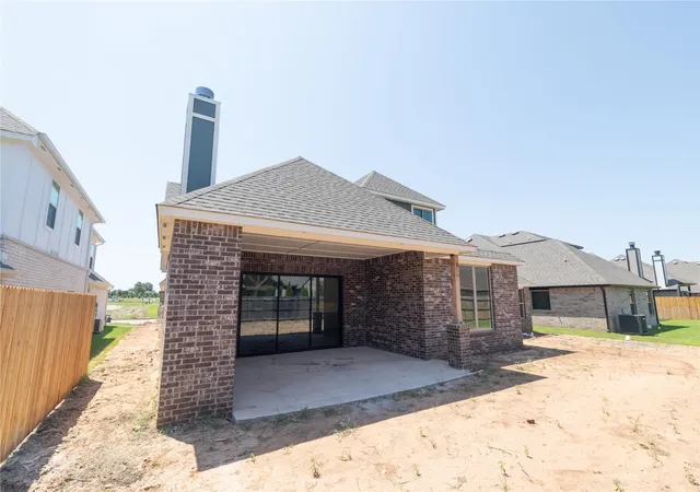 Photo 3 of Single family home for sale at 2916 E Northampton St, Broken Arrow, OK 74014 | MLS# 2617035 | Listing updated on 2026-08-25
