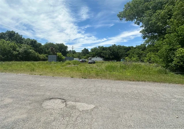 Photo 2 of Land for sale at 608 S Jackson Ave, Wagoner, OK 74467 | MLS# 2617044 | Listing updated on 2026-07-08
