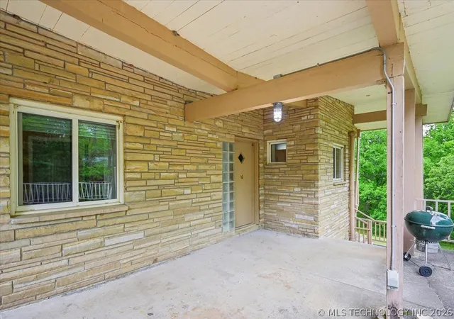 3rd image of 494 Cedar Blvd, Locust Grove, OK 74352 | MLS# 2615558