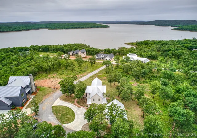 5th image of 25 E Falcon Tree Loop, Eufaula, OK 74432 | MLS# 2616242