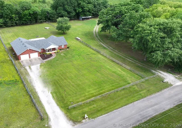 Homes for sale in Sallisaw, OK | 110829 S 4612 Rd, Sallisaw, OK 74955 | MLS# 2617065