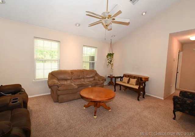 Homes for sale in Sallisaw, OK | 110829 S 4612 Rd, Sallisaw, OK 74955 | MLS# 2617065