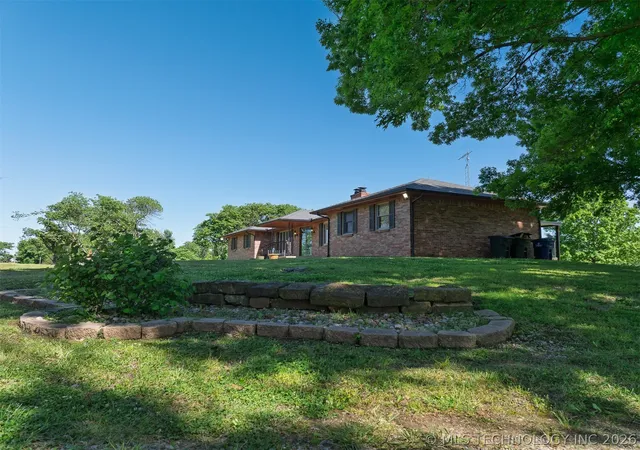 Homes for sale in Copan, OK | 398621 W 900 Rd, Copan, OK 74022 | MLS# 2617095
