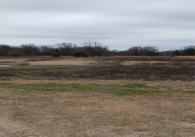 Photo 2 of Sale Pending at 116121 S 3950 Road, Henryetta, OK 74437 | MLS# 2616825 | Listing updated on 2026-08-20