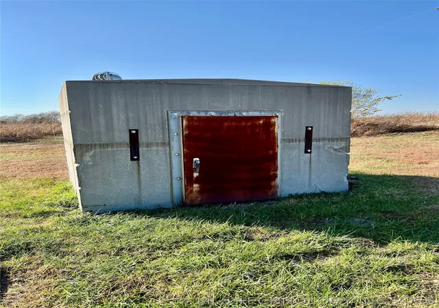 5th image of 9892 Buckaloo Bend Rd, Kingston, OK 73439 | MLS# 2617132