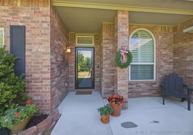 Homes for sale in Broken Arrow, OK | 101 S 47Th St, Broken Arrow, OK 74014 | MLS# 2617164