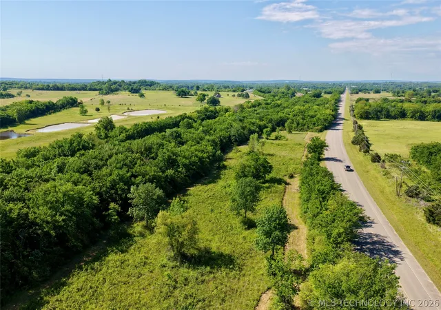 4th image of 111213 Old Hwy 69, Checotah, OK 74426 | MLS# 2616136