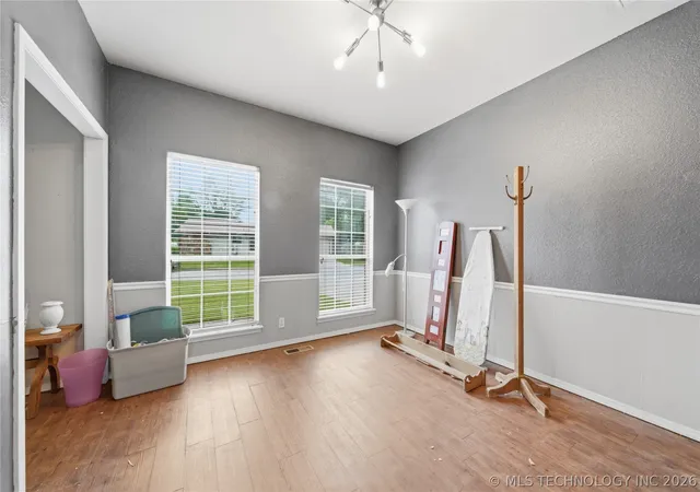 Photo 3 of Single family home for sale at 7926 S 78th Eastavenue, Tulsa, OK 74133 | MLS# 2617213 | Listing updated on 2026-08-24