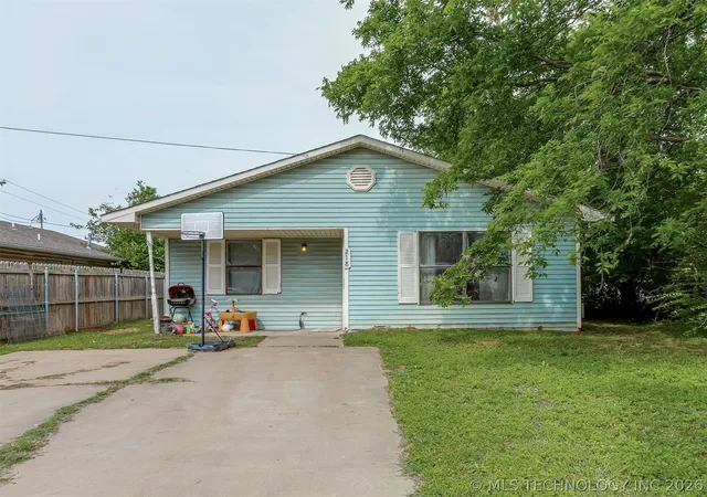 1st image of 218 S 3rd Ave, Stroud, OK 74079 | MLS# 2615756