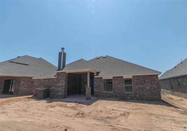 Photo 3 of Single family home for sale at 2824 E Northampton St, Broken Arrow, OK 74014 | MLS# 2617262 | Listing updated on 2026-08-25