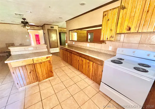 Homes for sale in Stigler, OK | 904 N Broadway St, Stigler, OK 74462 | MLS# 2617266