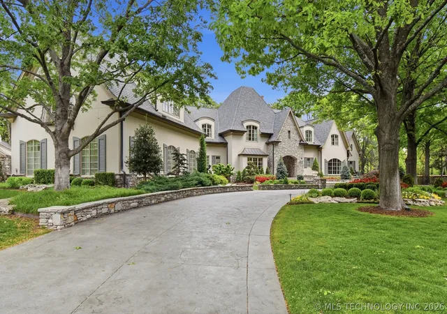 Photo 3 of Mansion for sale at 10427 S Oxford Ave, Tulsa, OK 74137 | MLS# 2617037 | Listing updated on 2026-08-28